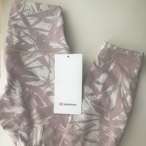 NWT Lululemon Wunder Under HR Tight 25”